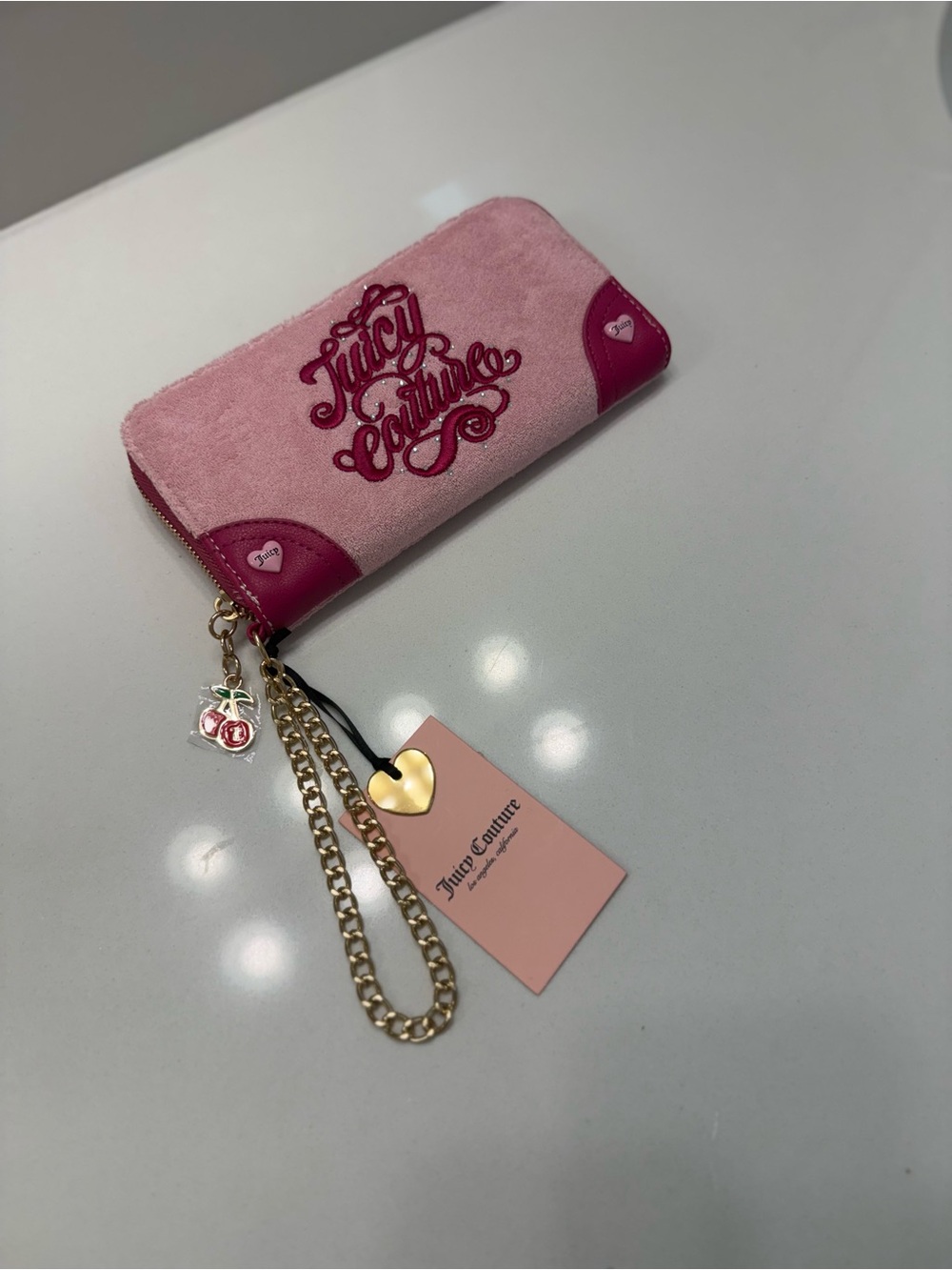 Juicy Couture Two-Tone Pink Zip Wallet with Gold Chain Charm 🍒NWT🍒